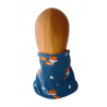 Cuello polar infantil Zorritos colocado en maniquí, vista frontal, tejido azul con zorritos naranjas y pajaritos.